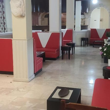 Pantheon Hall Hotel Mesongi Ngoại thất bức ảnh