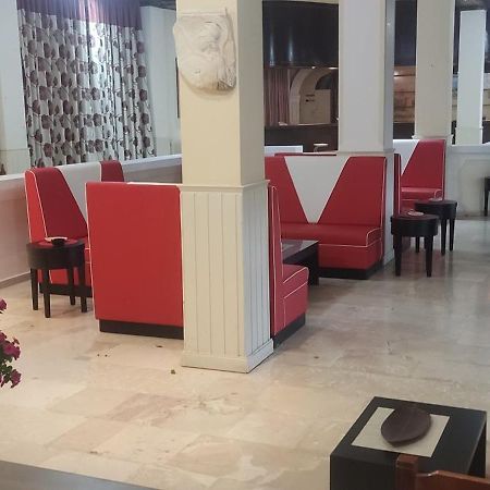 Pantheon Hall Hotel Mesongi Ngoại thất bức ảnh