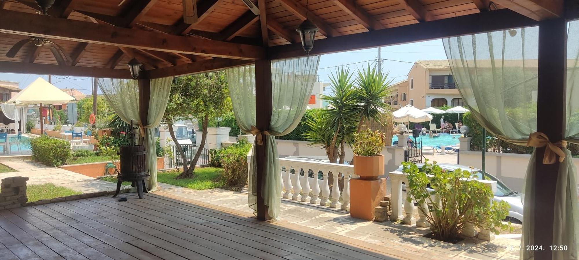Pantheon Hall Hotel Mesongi Ngoại thất bức ảnh