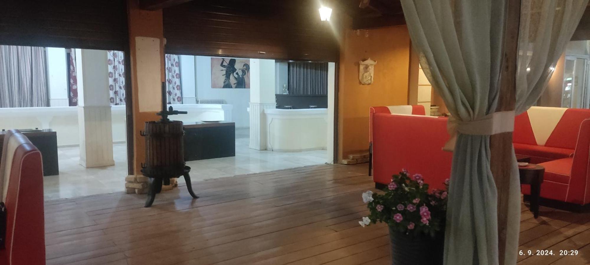 Pantheon Hall Hotel Mesongi Ngoại thất bức ảnh