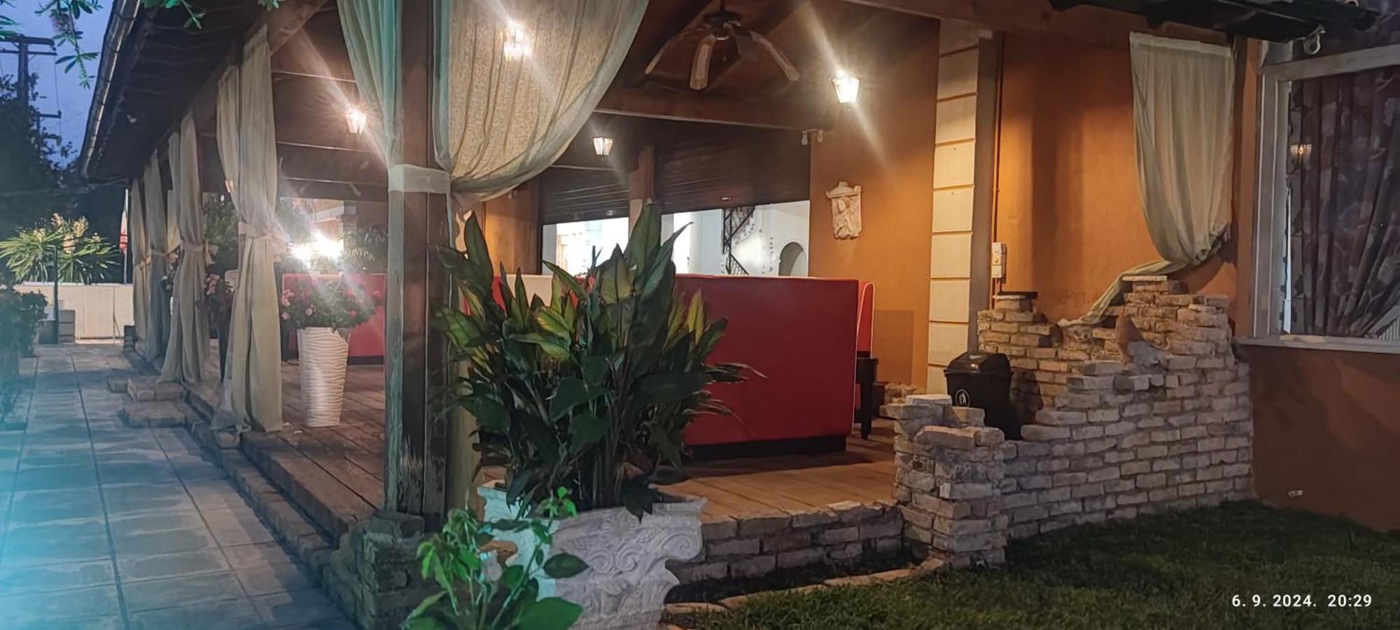 Pantheon Hall Hotel Mesongi Ngoại thất bức ảnh