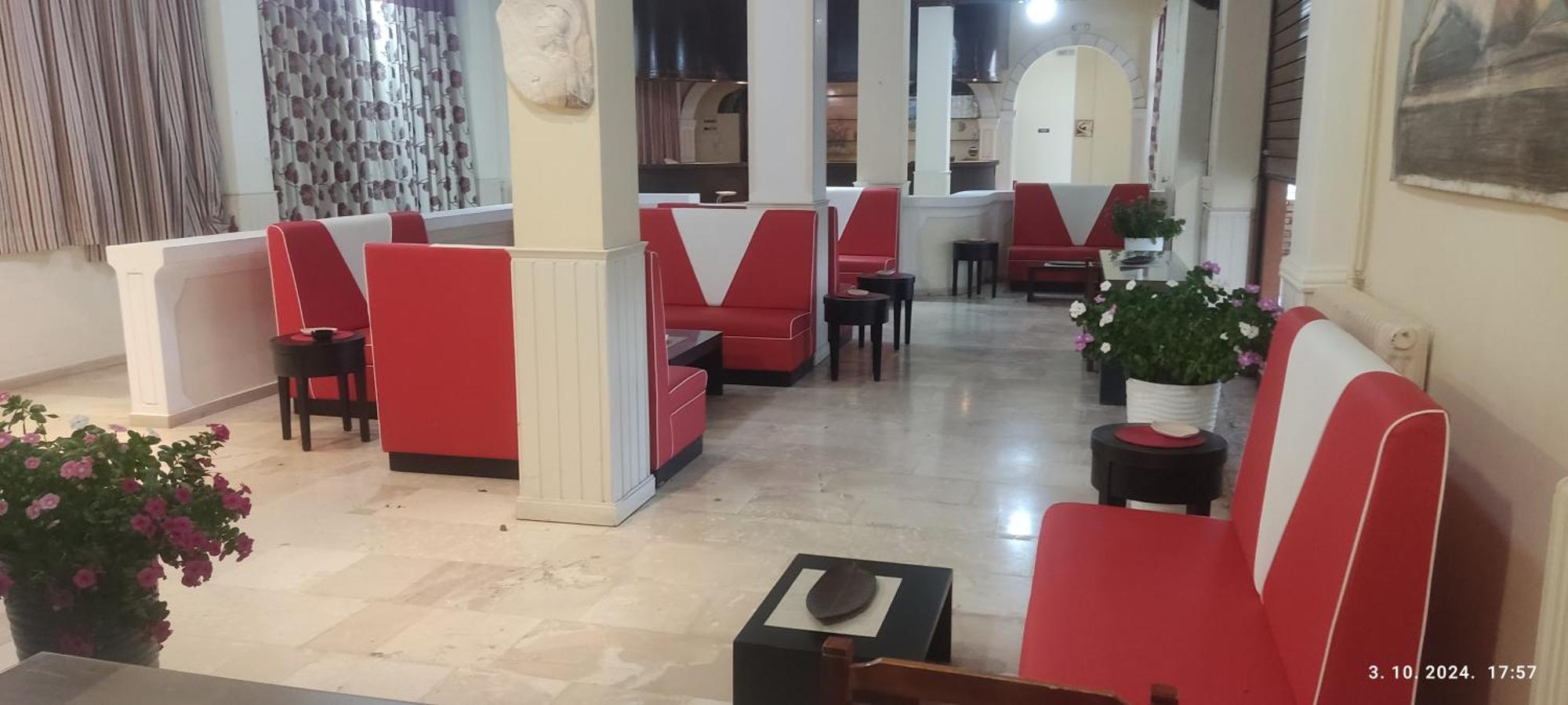 Pantheon Hall Hotel Mesongi Ngoại thất bức ảnh